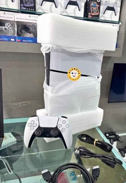 Ps5 neuf dans carton