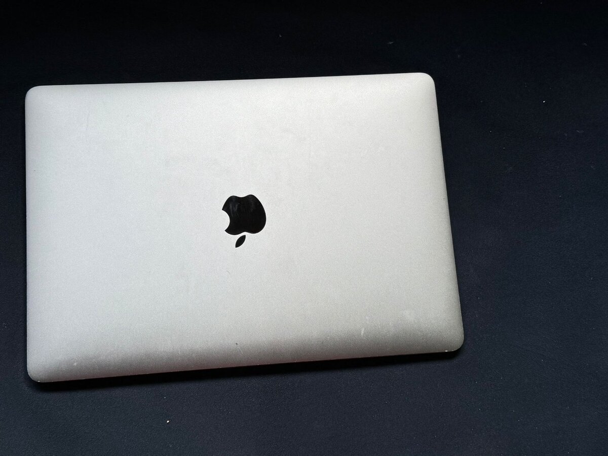 MacBook pro 2020 retina