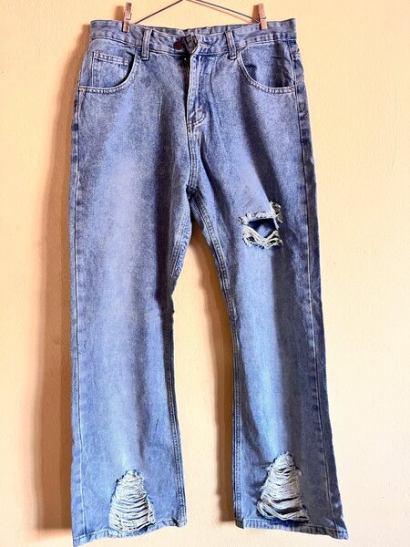 Men new Baggie/boohla jeans