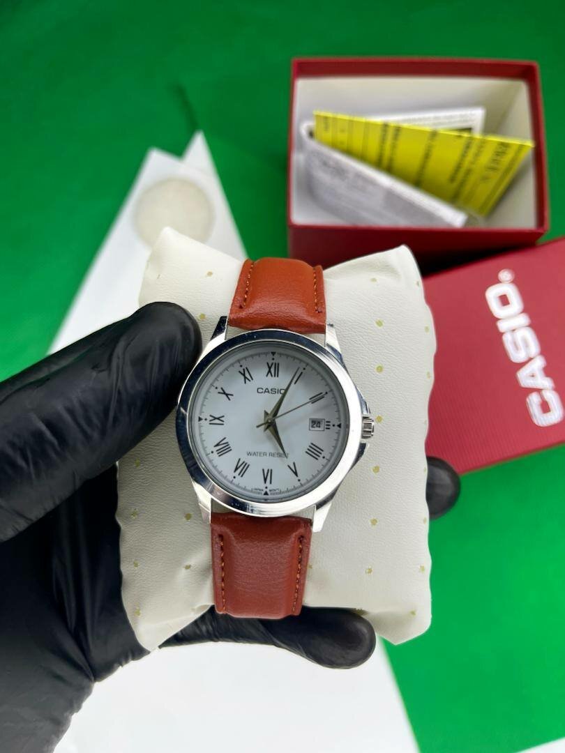 Montre analogique C A