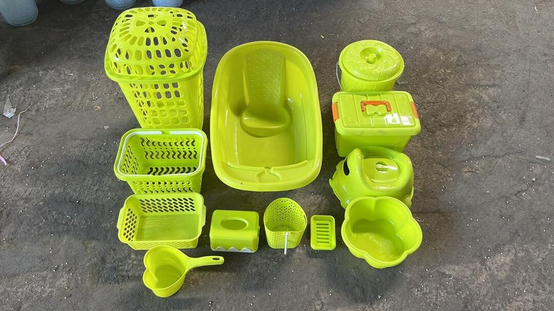 Baignoire bébé colorée