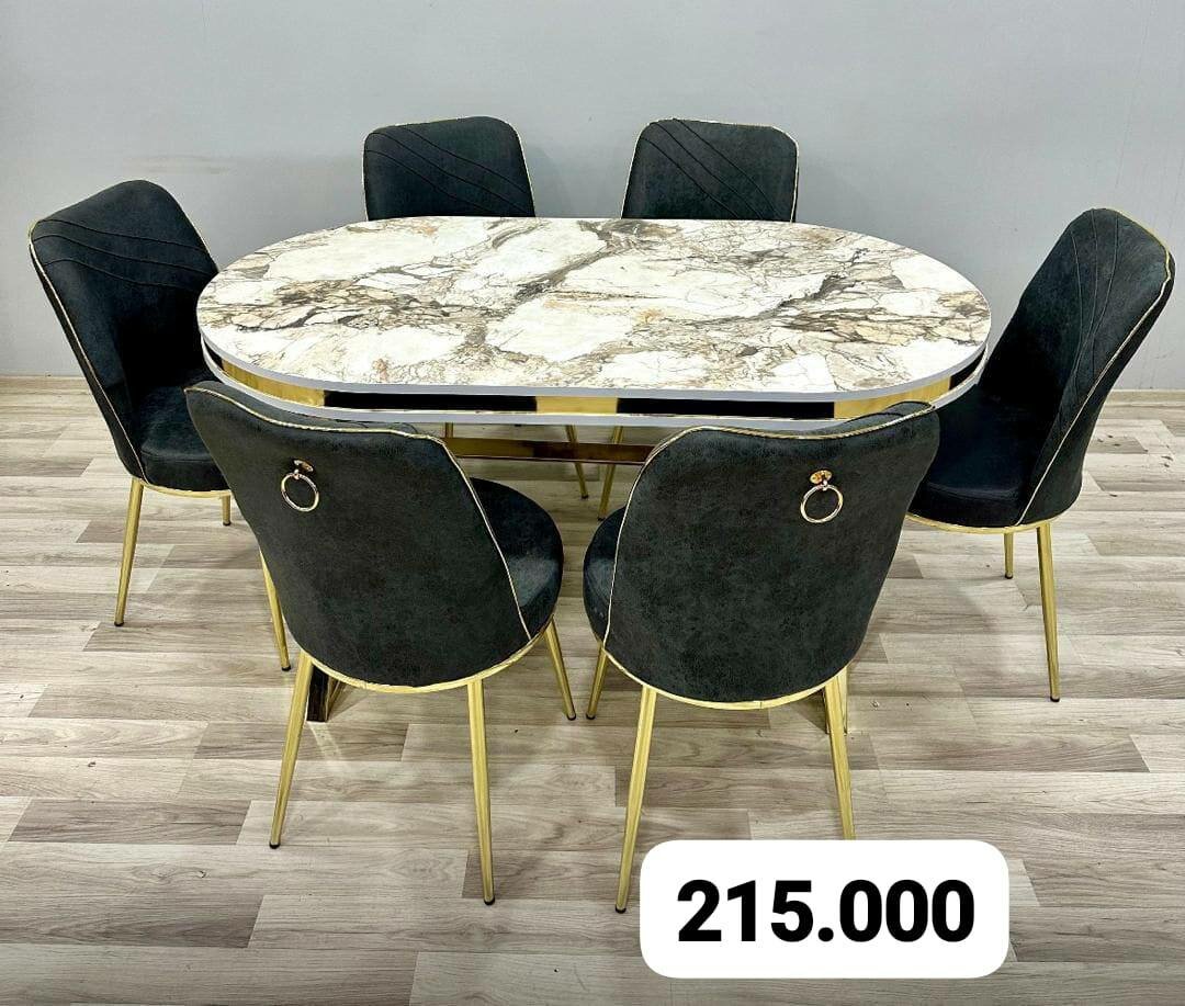 Ensemble Table et Chaises Élégant