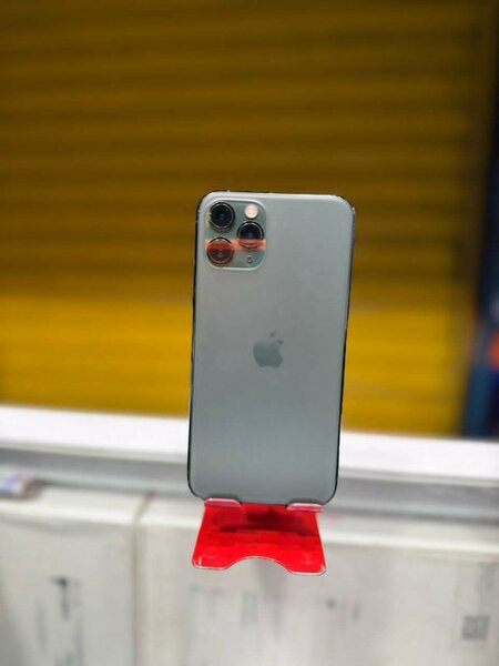 IPhone 11Pro 64Go 2nd main