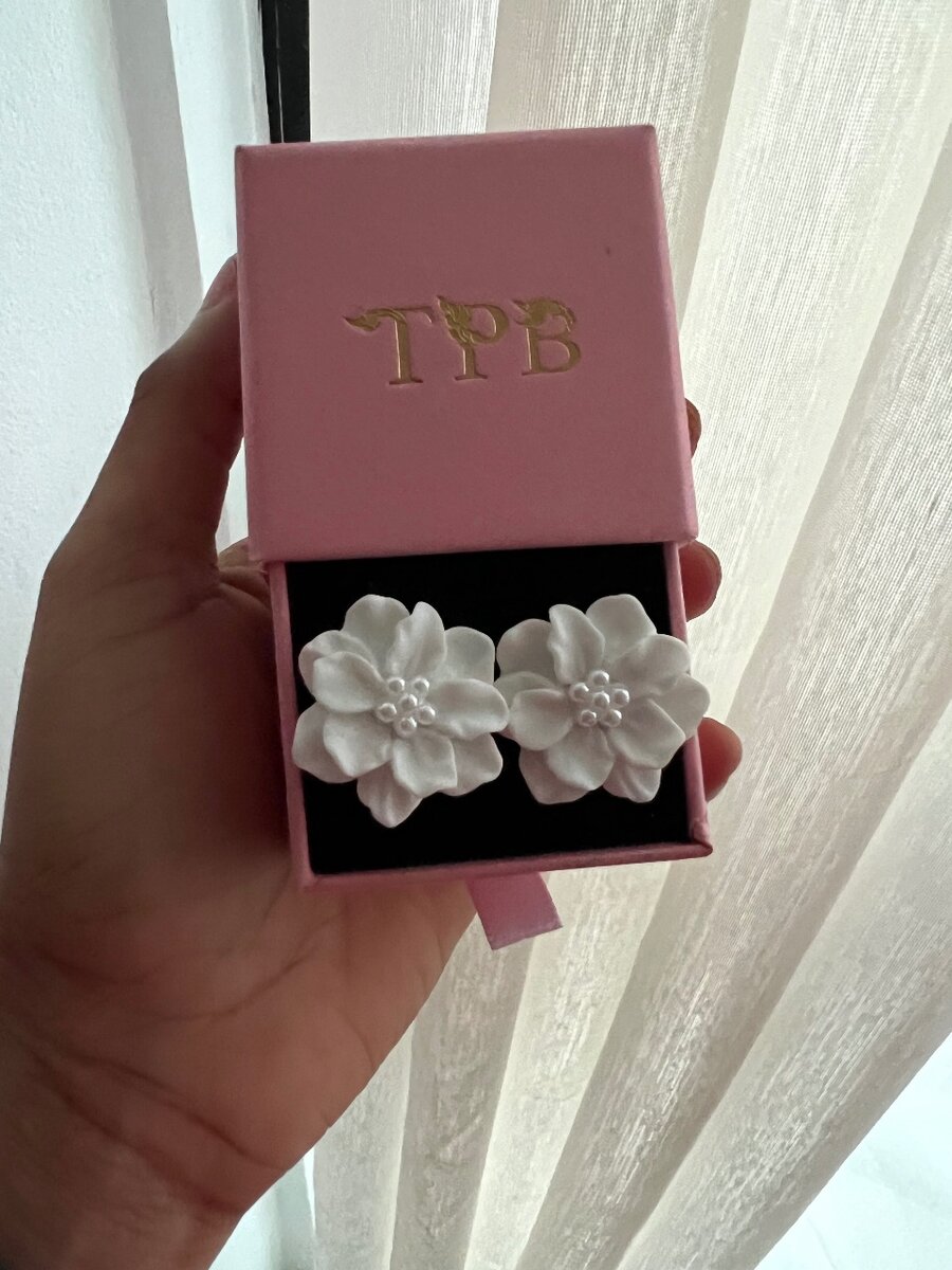 Floral White Earrings