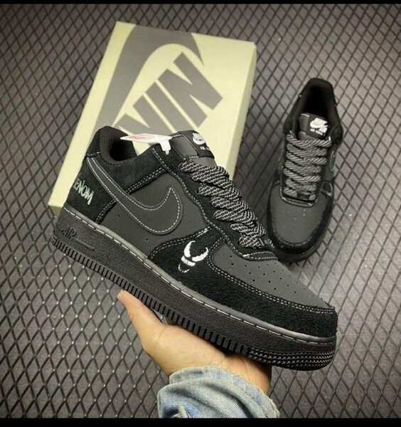 Nike Air Force Venom