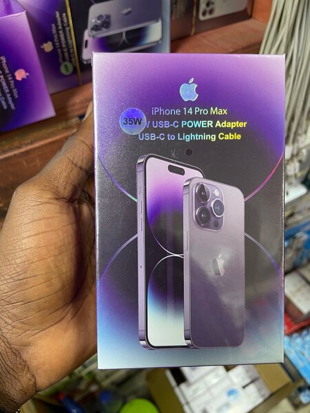 Chargeur iPhone 14 pro max