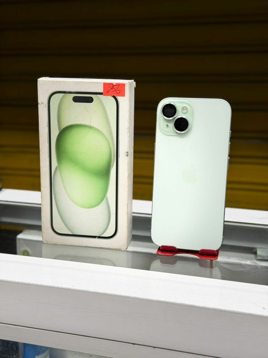 iPhone 15 simple 256 giga CE