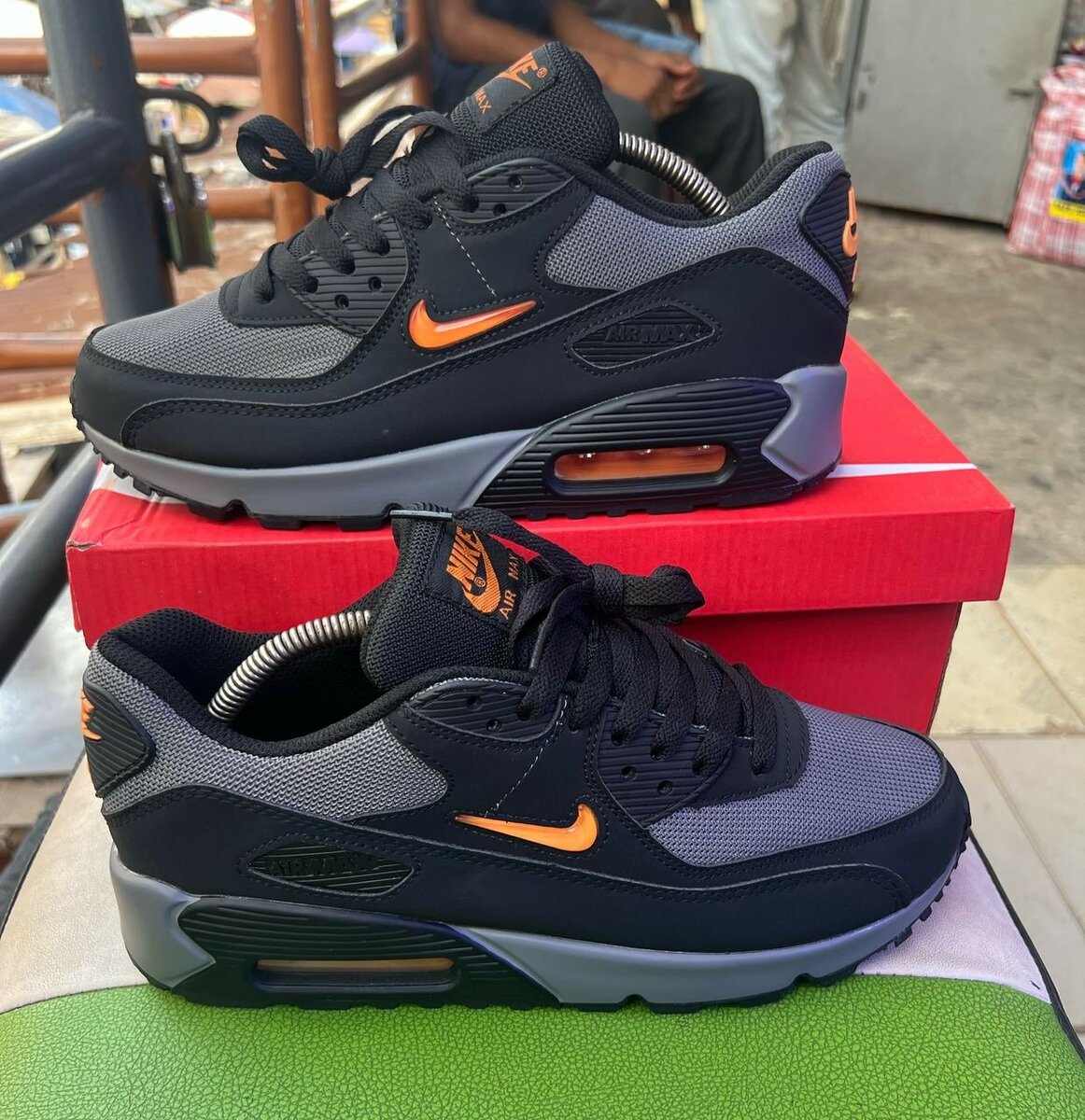 NIKE AIRMAX