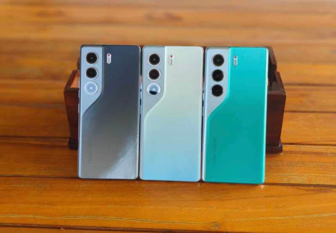 Camon 40 Pro Smartphone