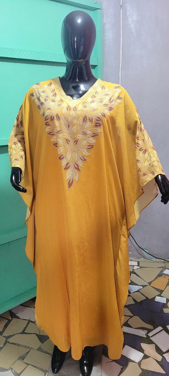 Caftan jaune élégant