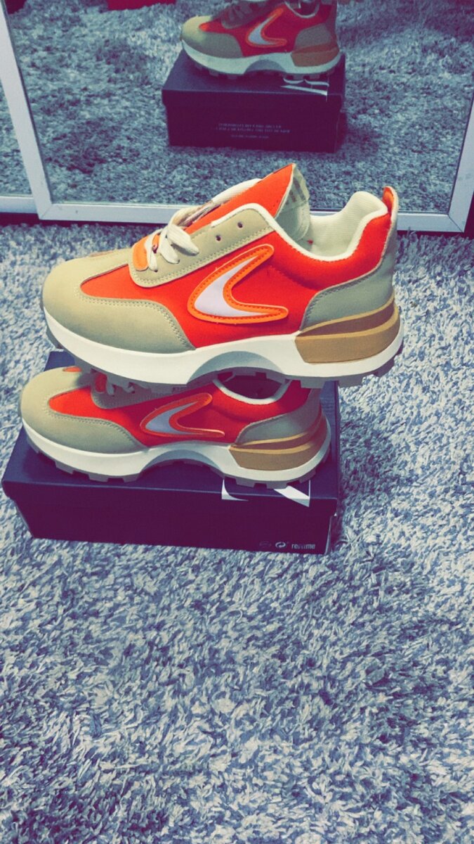 Both men and women original sneaker