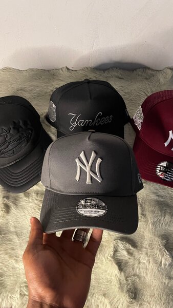 Casquettes NY élégantes