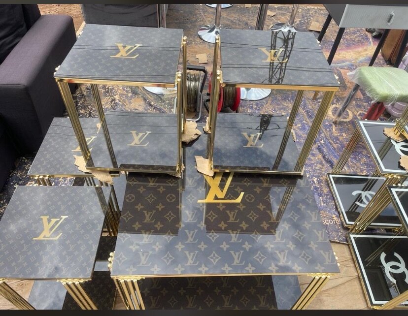 Center table with coffee table