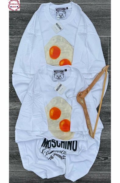 T-shirt Moschino Œuf Design