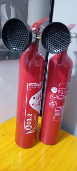 EXTINCTEURS CO2 DE 2KG