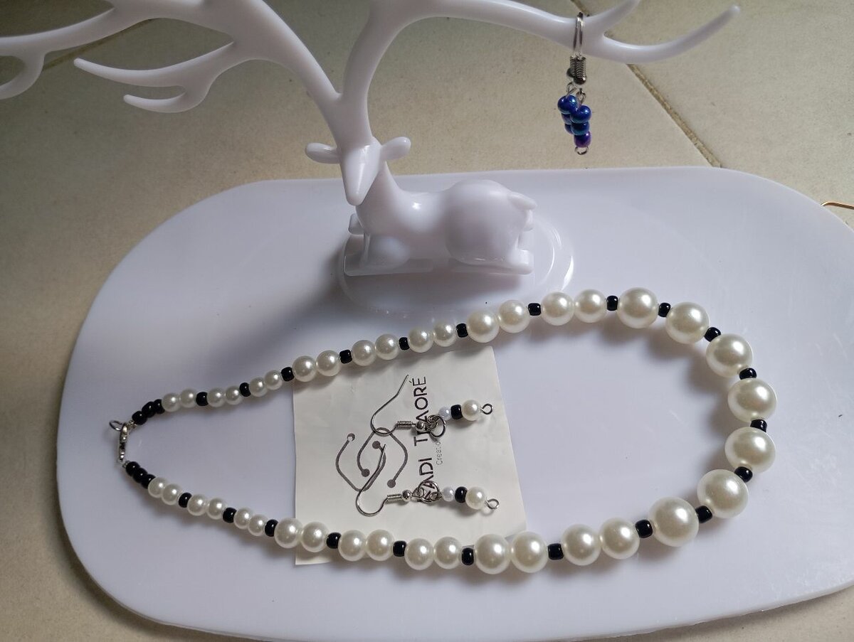 Collier perles élégantes