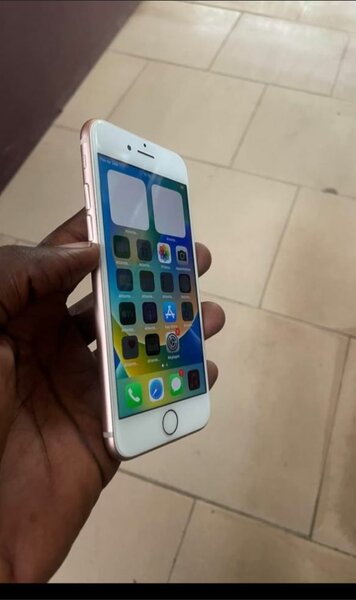 iPhone 8 simple