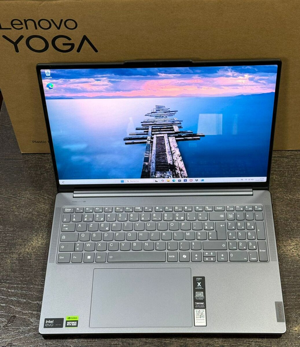 Lenovo Yoga Ultrabook