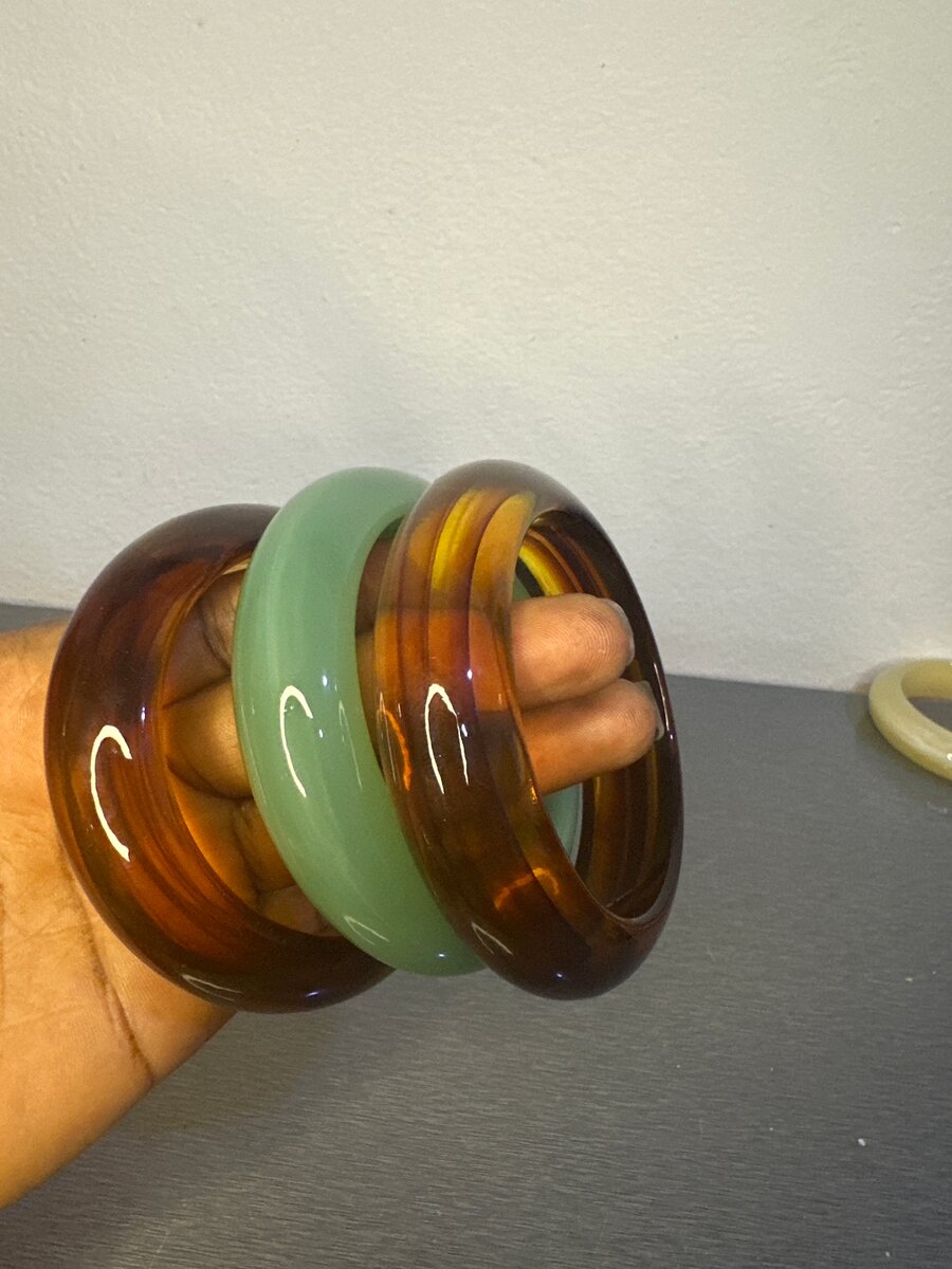 Bracelets en résine élégants