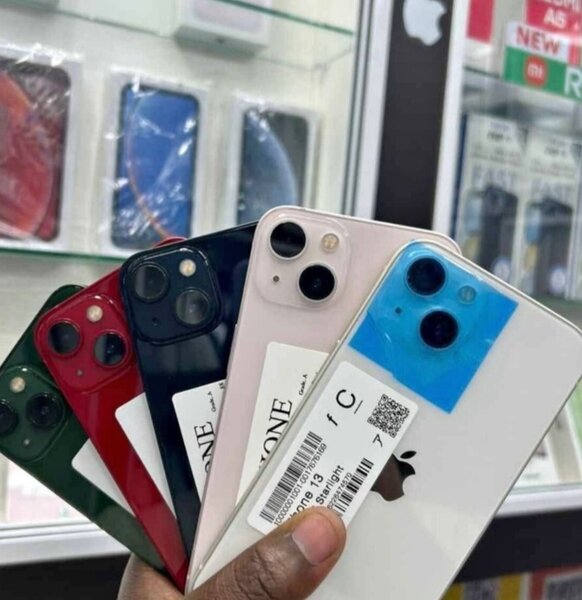 iPhone 13 Couleurs Variées