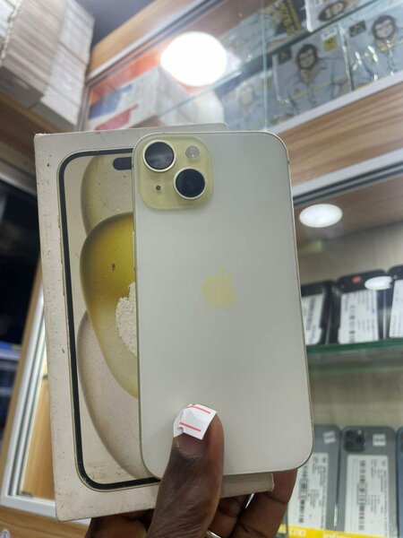 iphone 15 128G très propre