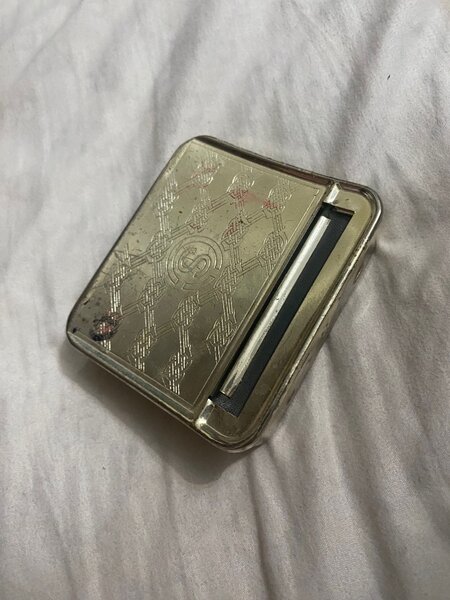 автоматическая машинка портсигар для самокруток