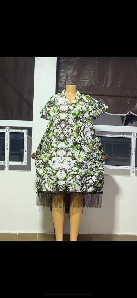 Robe à motifs floraux