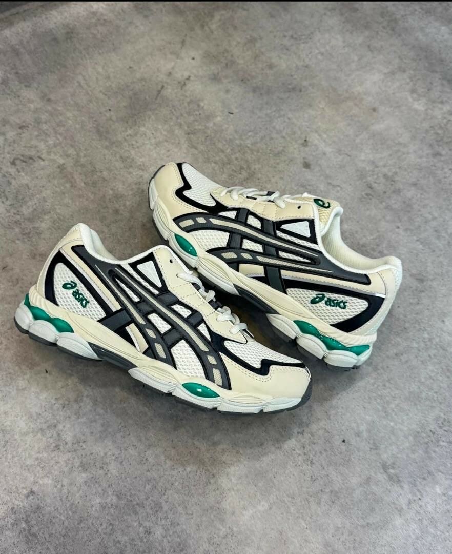 ASICS SNEAKER