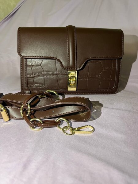 Стильная коричневая сумка!!!