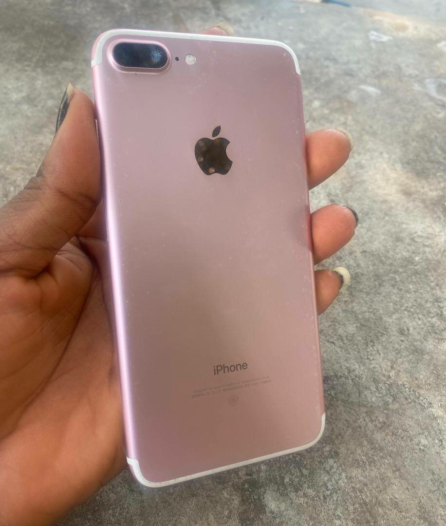 iPhone 7plus 128gb