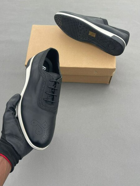 Chaussures habillées noires élégantes
