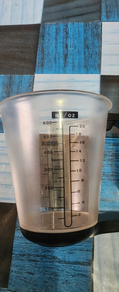 Pichet mesureur 600ml avec poignée