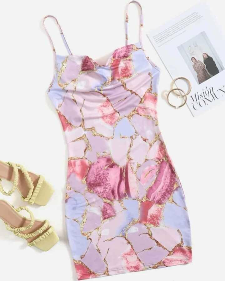 Robe moulante à imprimé marbre