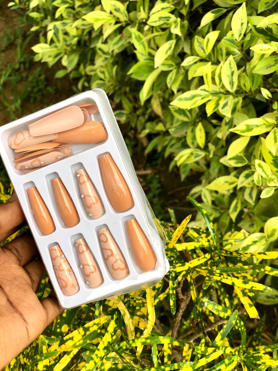 Ongles Pressés Colorés