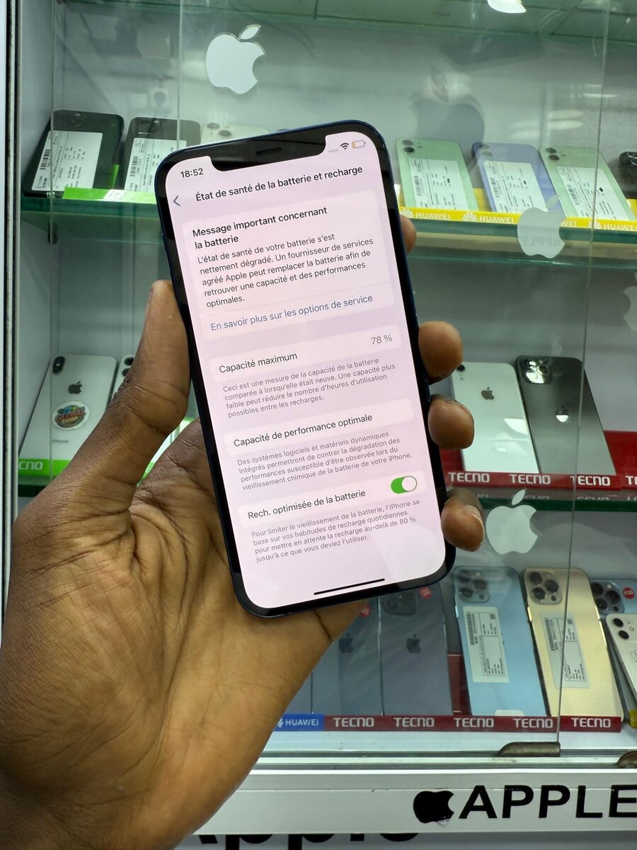 iPhone 12 128GB Bleu Débloqué