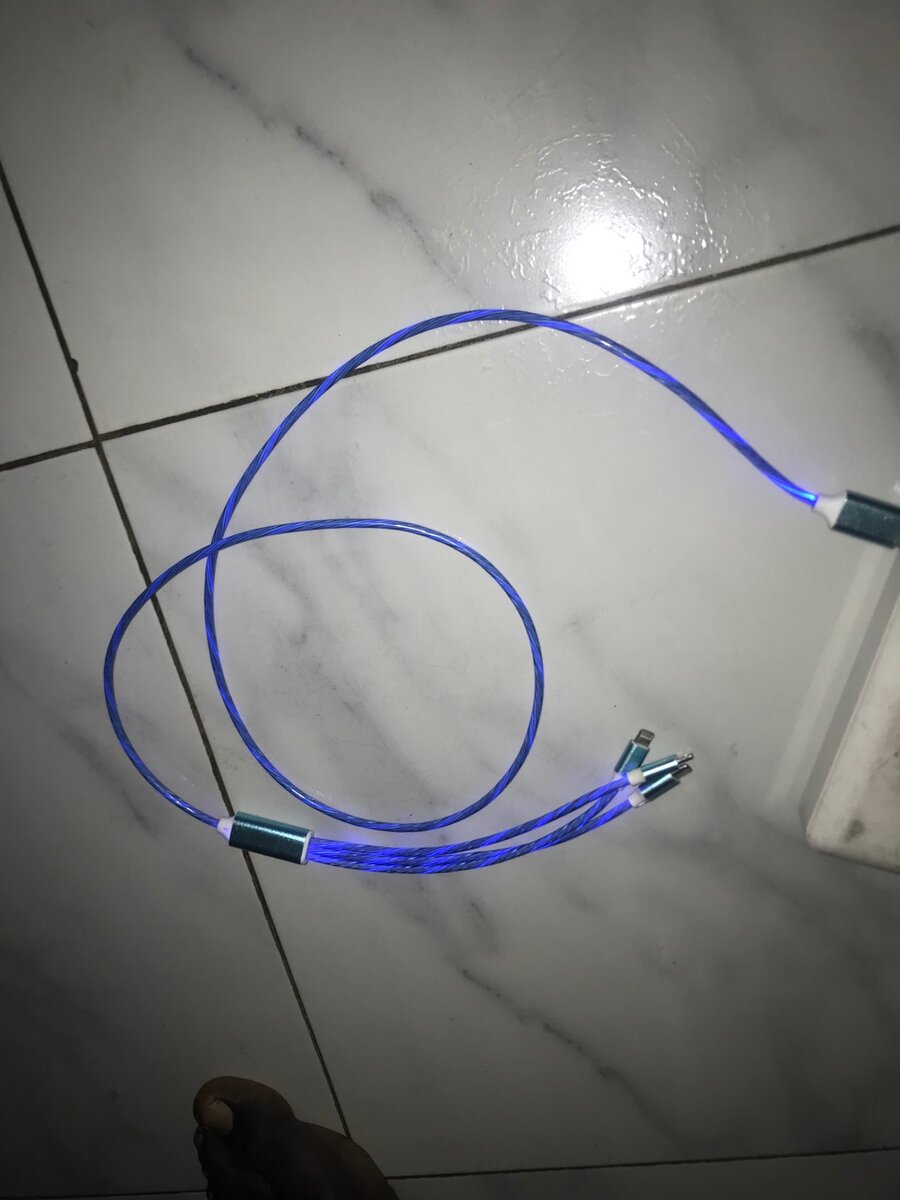 Câble lumière LED bleu