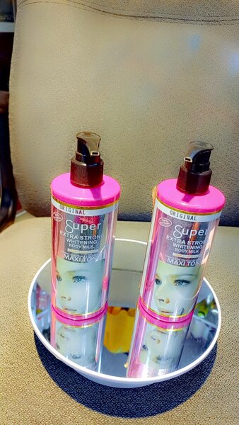 Super extra strong whitening  body milk