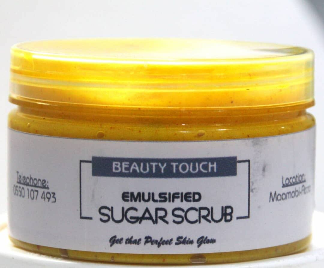 Tumeric body scrub ( yogurt and coffee available)