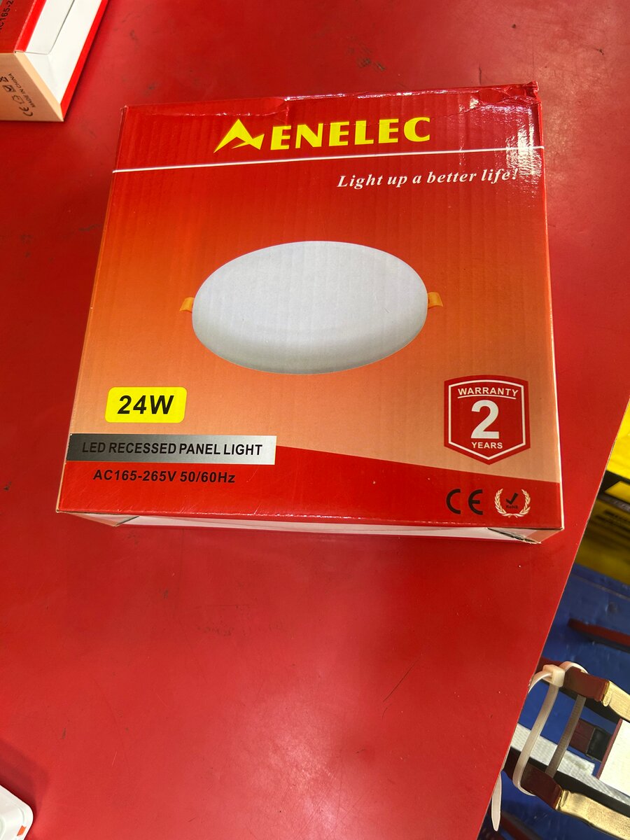 Plafonnier LED encastré 24W