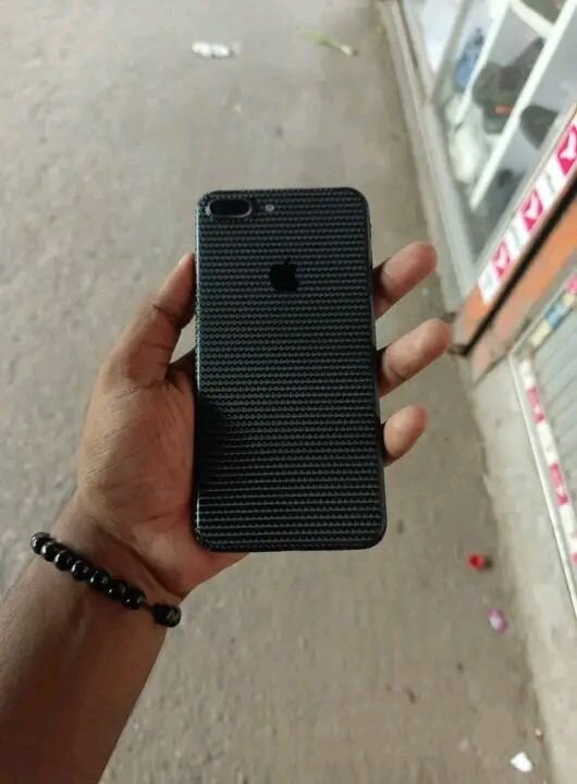 Smartphone élégant noir mat