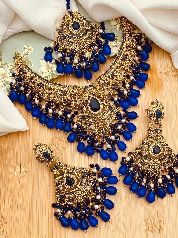 Blue jewellery set