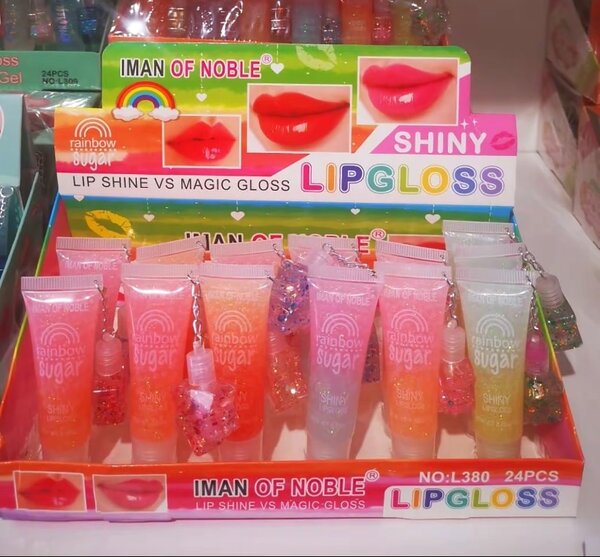 Wholesale lipglosses (K35 each but wholesale is K25)