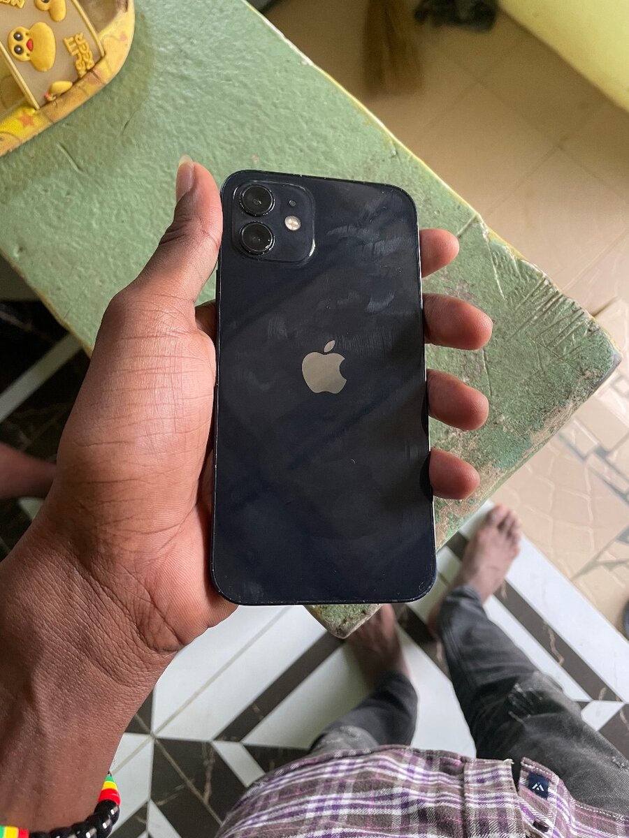 iPhone 12 Noir 128 Go