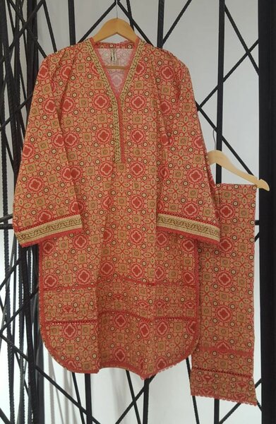 Lawn 3 peace suit