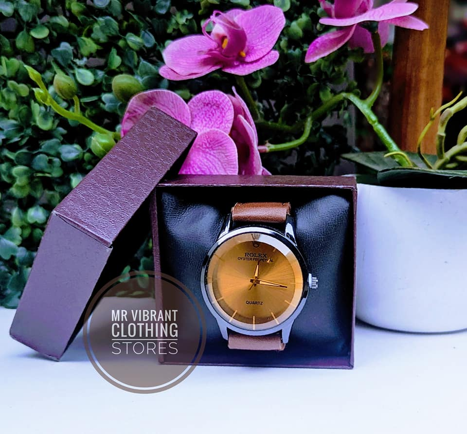 All Men's wrist watches with a box 