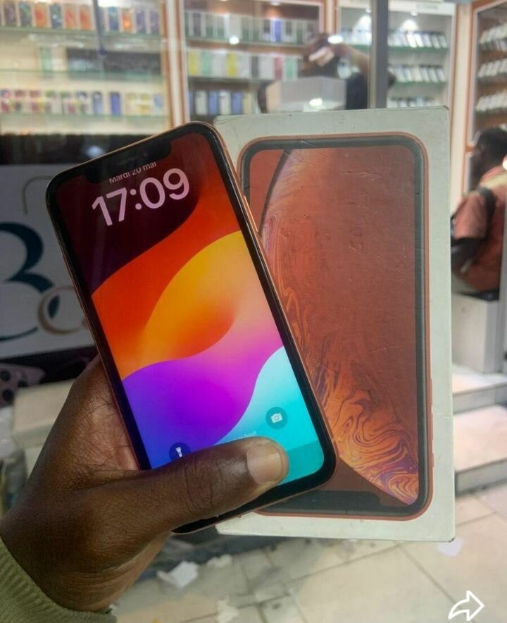 iPhone XR 64 Go Corail