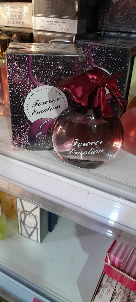 Forever emotion, red serenity now,vintage crystal intense