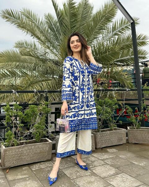 Woman's Stylish 2 Pcs Printed Shirt and Trouser