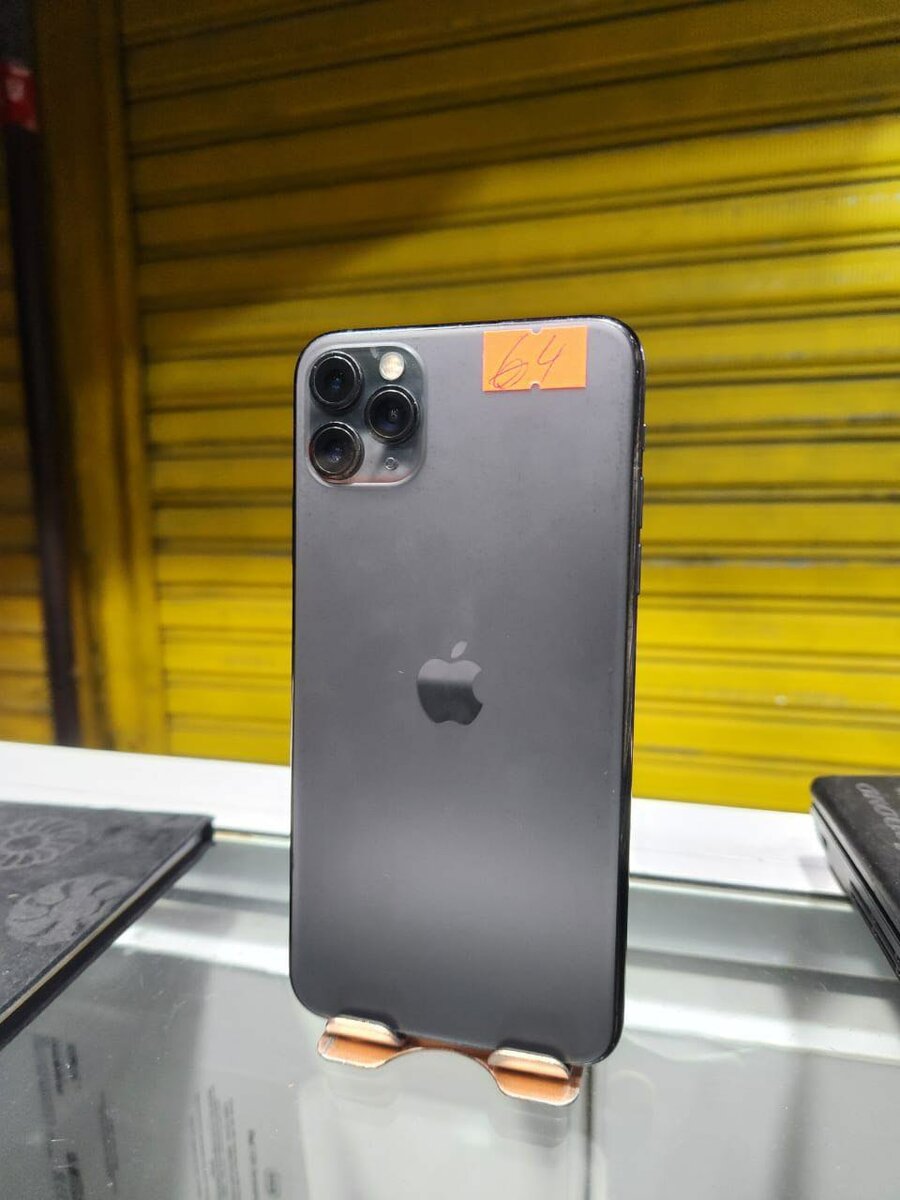 11 pro max 64Go