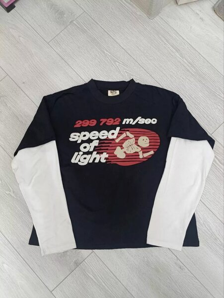 Long sleeve Broken Planet Speed of light